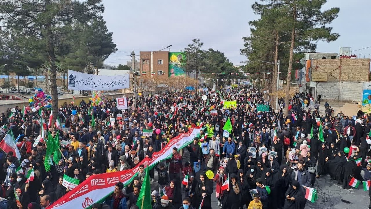 راهپیمایی چهل و پنجمین سالروز پیروزی انقلاب اسلامی در کرمان