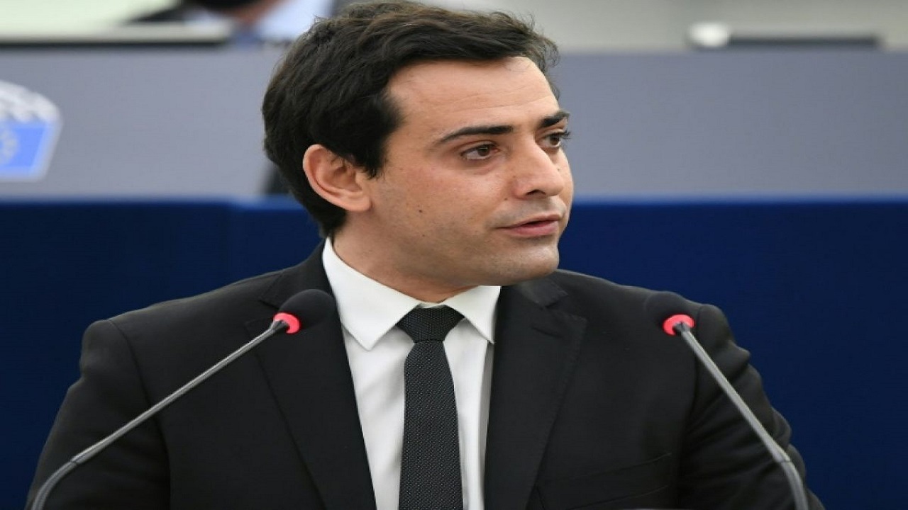 فرانسه: امنیت جمعی ما به تقویت دفاعی اتحادیه اروپا بستگی دارد
