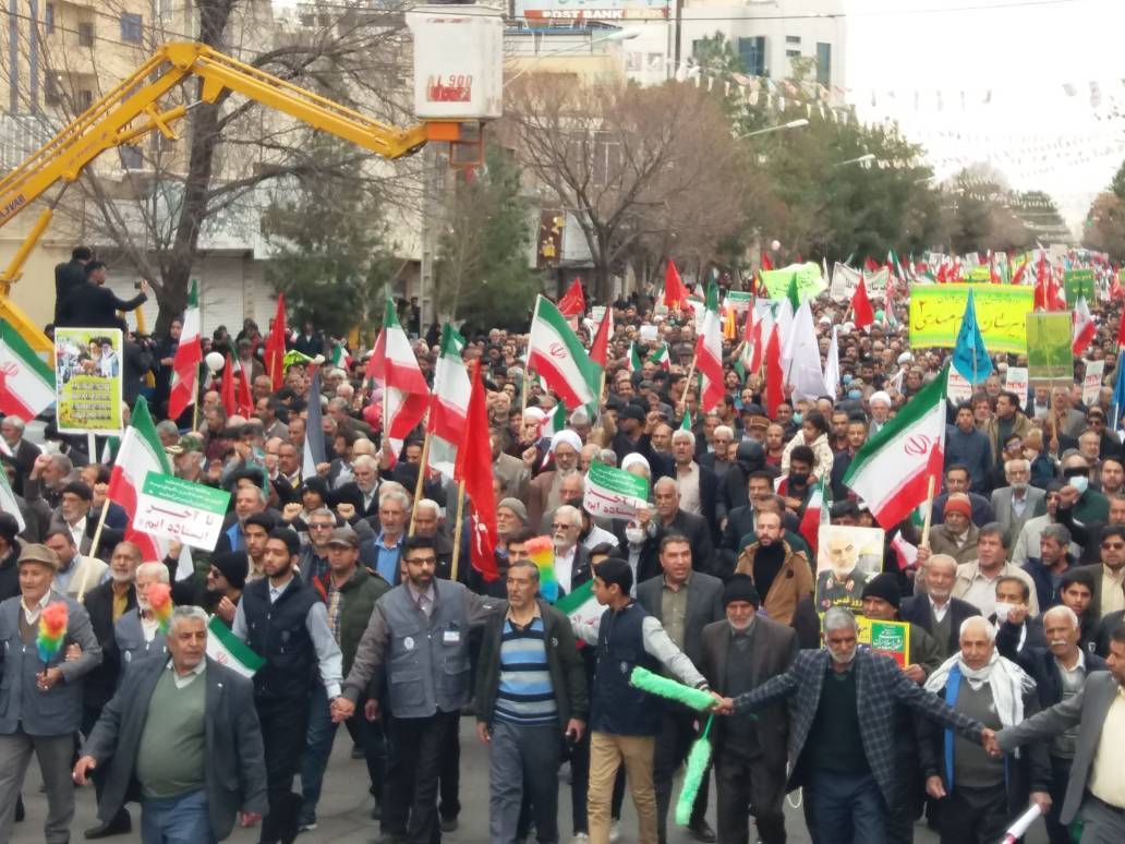 چهل وپنجمین بهار آزادی در کرمان با شعارضد استکبار جشن گرفته شد+عکس