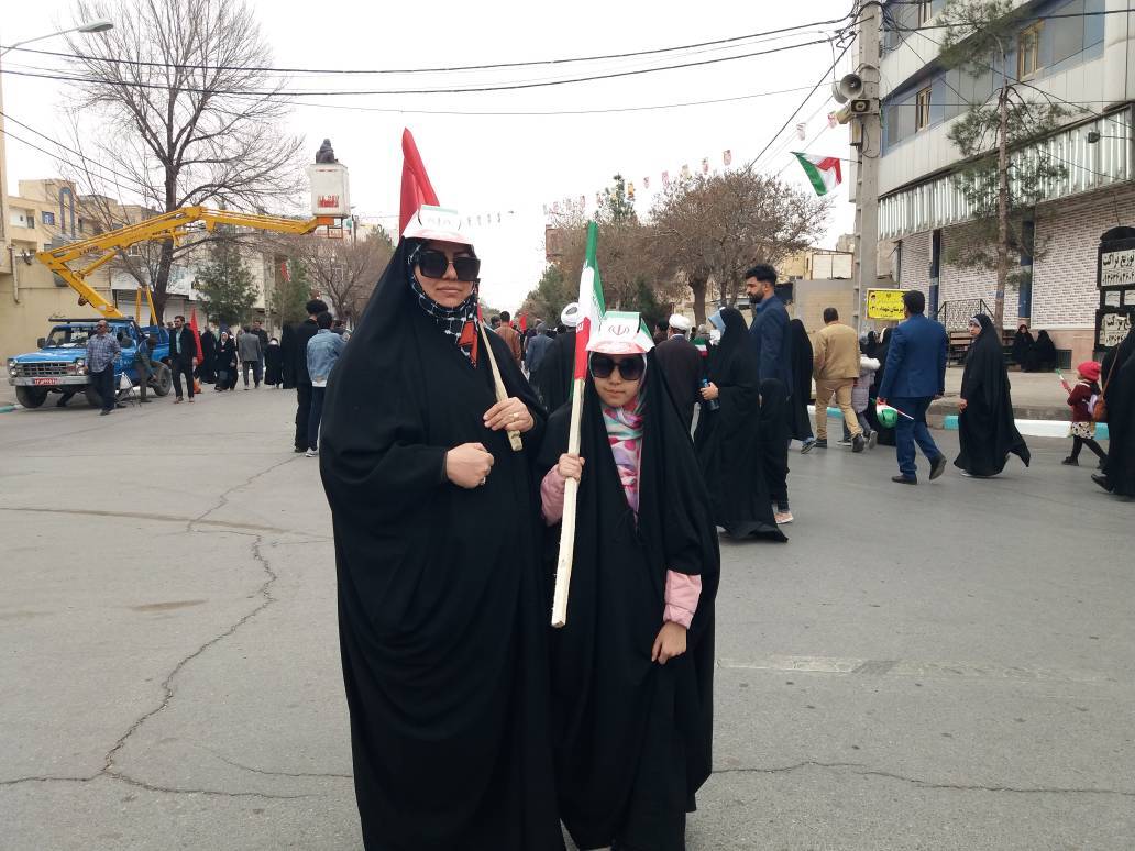 چهل وپنجمین بهار آزادی در کرمان با شعارضد استکبار جشن گرفته شد+فیلم وعکس