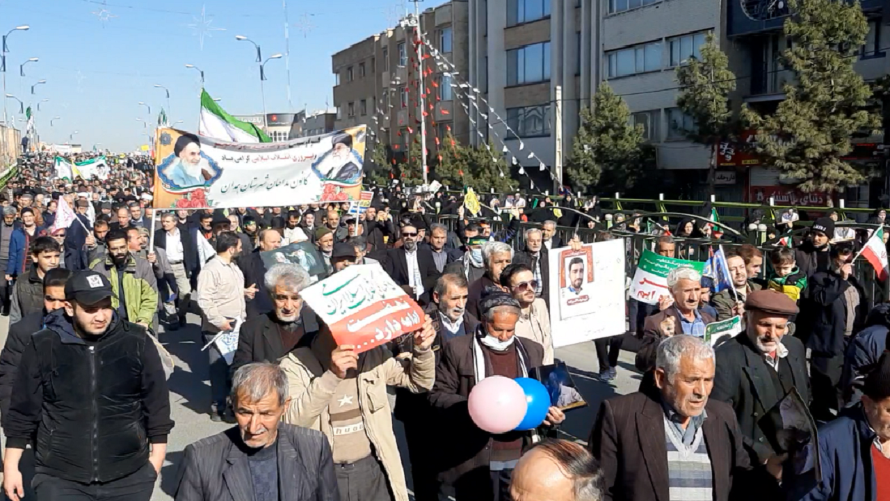 خروش مردم همدان در راهپیمایی بزرگ ۲۲ بهمن