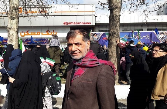باهنر در راهپیمایی ۲۲ بهمن باهنر در راهپیمایی ۲۲ بهمن