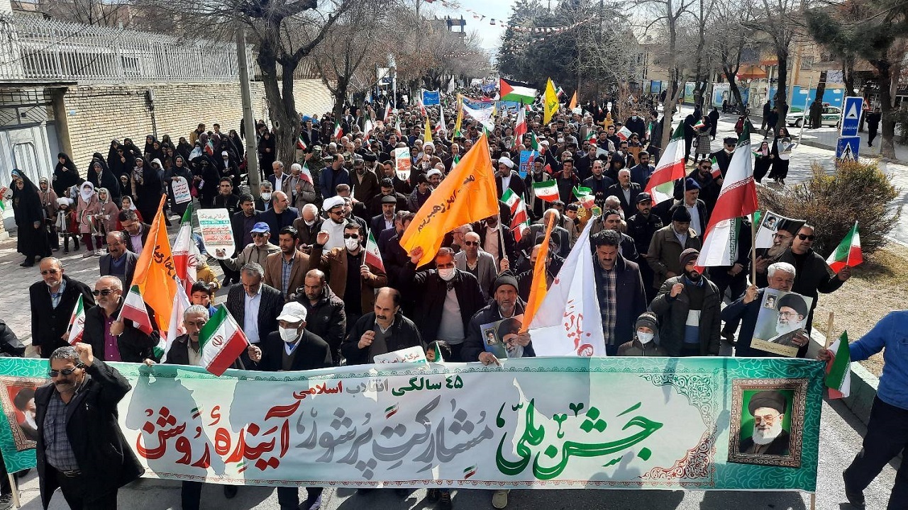 حضور گسترده مردم چهارمحال و بختیاری در راهپیمایی ۲۲ بهمن+ تصاویر و فیلم