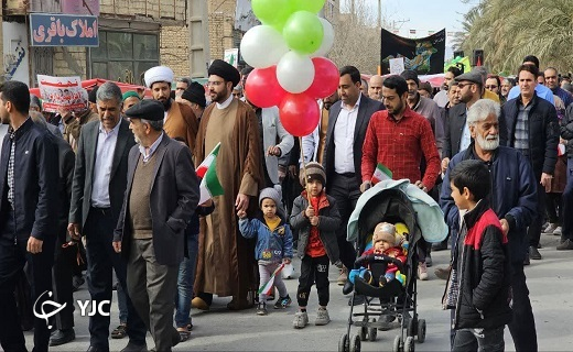 آغاز جشن بزرگ پیروزی انقلاب اسلامی در سراسر استان یزد+عکس و فیلم