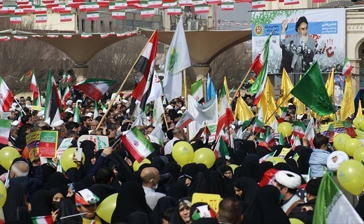 حماسه آفرینی قمیها در راهپیمایی ۲۲ بهمن حماسه آفرینی قمیها در راهپیمایی ۲۲ بهمن