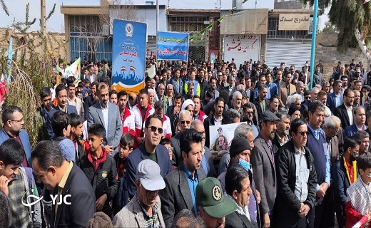آغاز جشن بزرگ پیروزی انقلاب اسلامی در سراسر استان یزد+عکس و فیلم