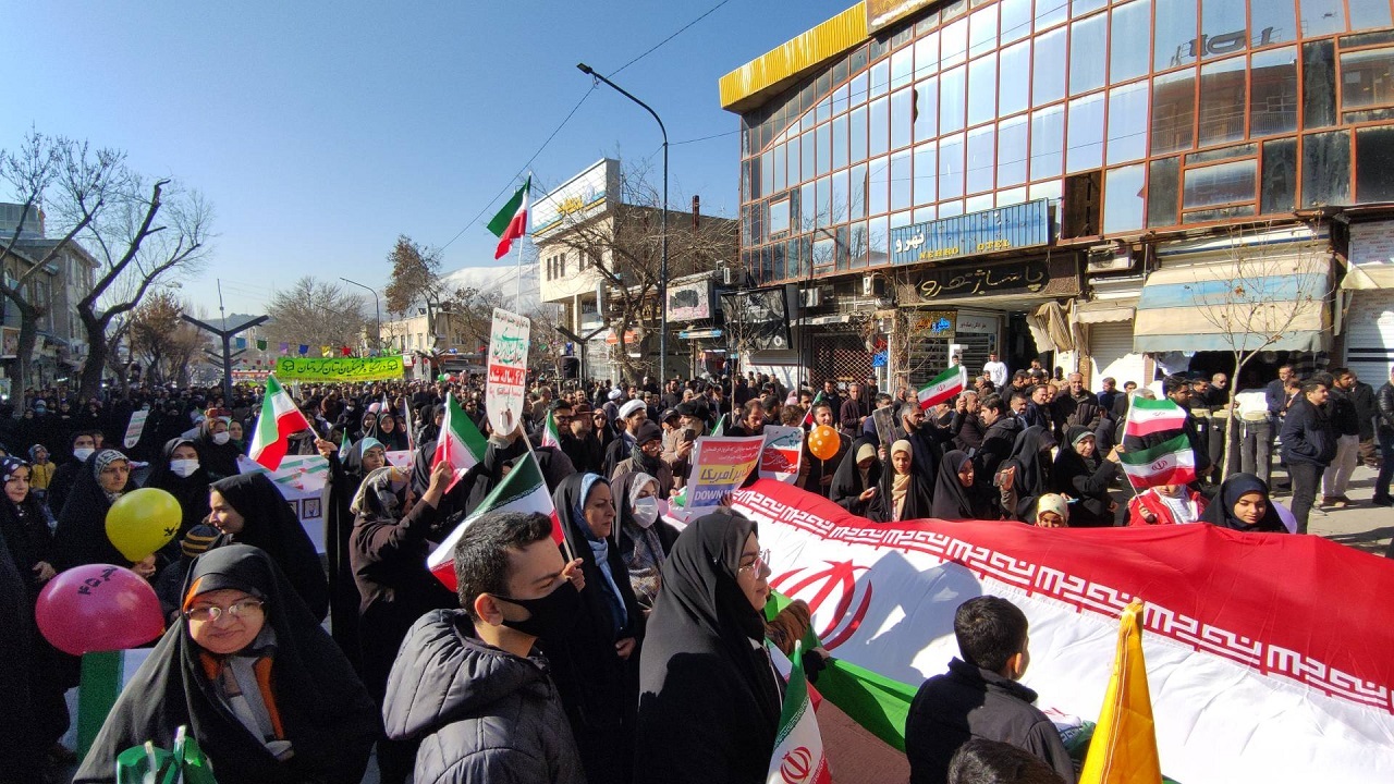 شکوه حضور کردستانی‌ها در راهپیمایی ۲۲ بهمن + فیلم و تصاویر