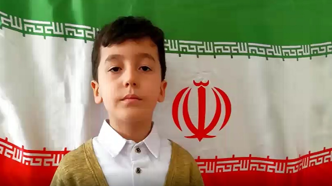 بازخوانی شعر زیبای «ما همگی ایرانی هستیم» توسط دانش‌آموز قزوینی