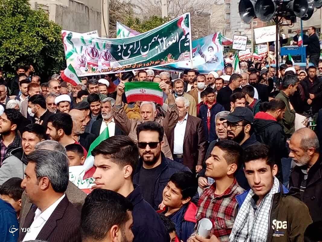 خروش توفنده کازرونی‌ها در ۲۲ بهمن + فیلم و تصاویر