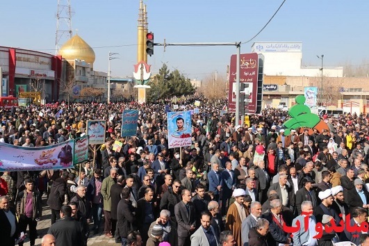 حضوری پرشور و جشن  باشکوه انقلاب در آذربایجان غربی/همه آمدند+فیلم و عکس