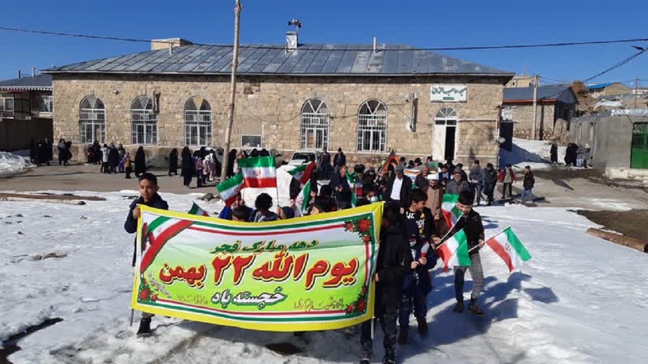 حماسه آفرینی اهالی روستای خانقاه بفراجرد در روز ۲۲ بهمن + فیلم و تصاویر