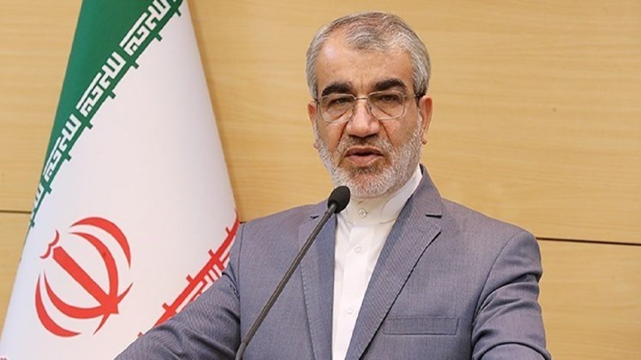 زیر سوال بردن ساز و کار انتخابات ترفند دشمنان است