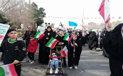 عظمت حضور مردم قم خار چشم دشمنان شد+جلوه&zwnj;هایی از راهپیمایی ۲۲ بهمن