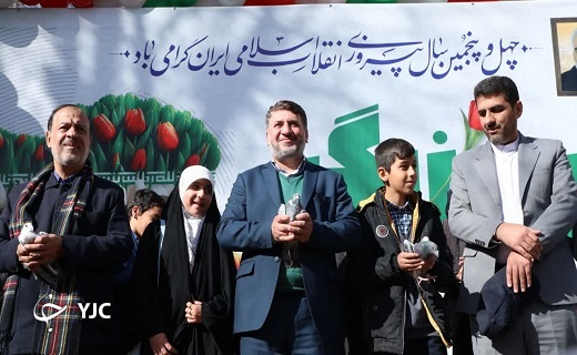 آغاز جشن بزرگ پیروزی انقلاب اسلامی در سراسر استان یزد+عکس و فیلم