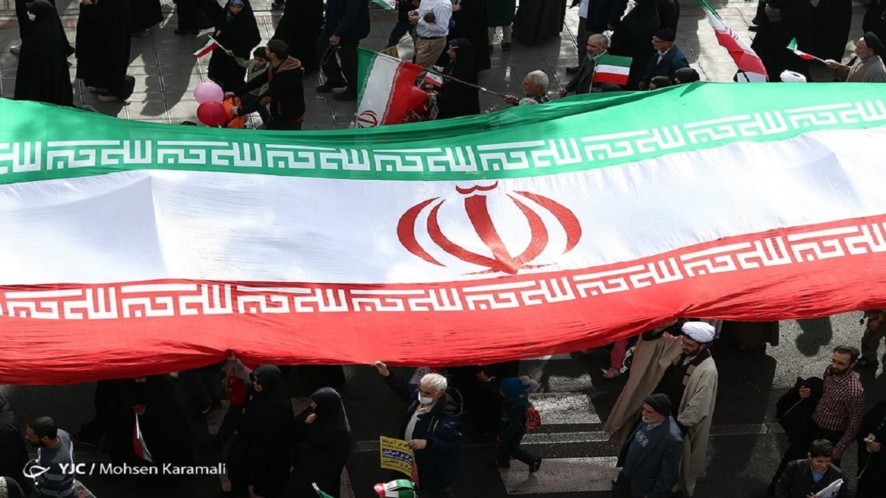 همه آمده بودند/ ۲۲ بهمن روز تاریخی دیگر در کتاب سبز انقلاب اسلامی