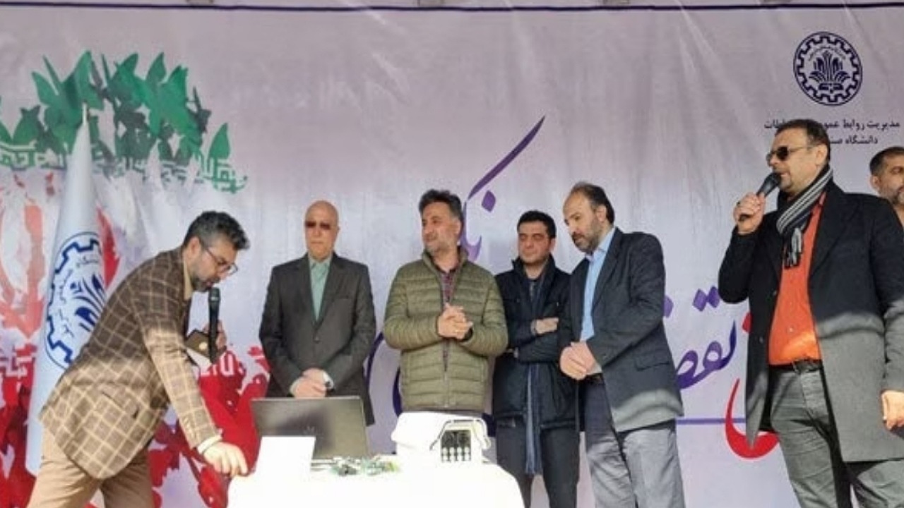 رونمایی از سامانه مدیریت هوشمند ترافیک شهری در جشن انقلاب