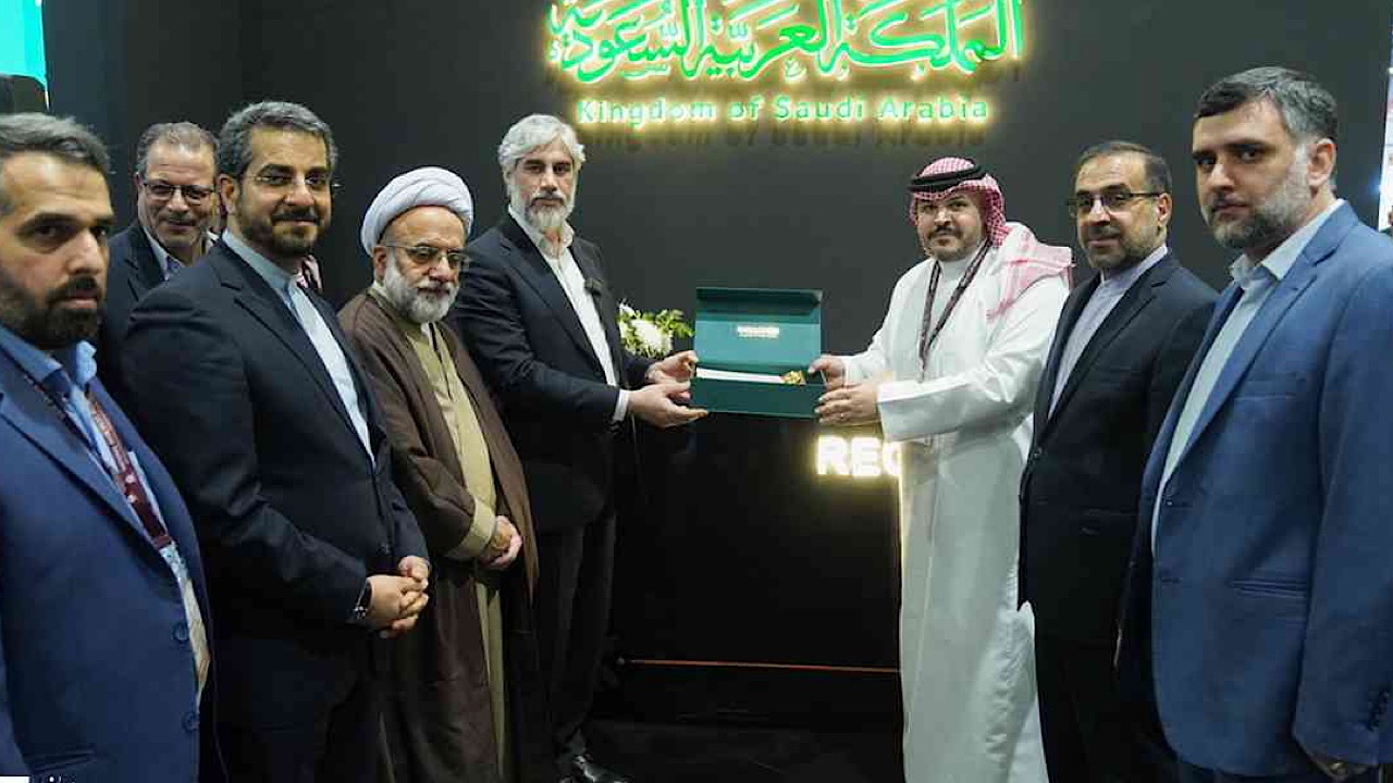 وزارت ارشاد کتابخانه‌های ۱۰ کرسی زبان فارسی را در هند تجهیز می‌کند