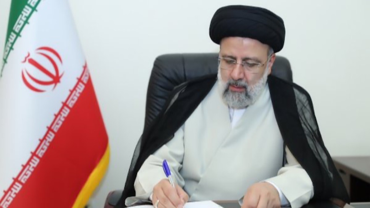 نمایش همدلی مردم در آستانه انتخابات نشانه روشنی از زمان‌شناسی ملتی آگاه است