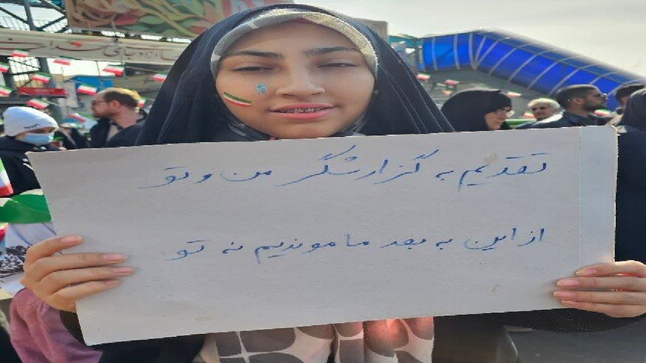 پیام دختران کردستانی خطاب به گزارشگر من و تو؛ «ما موندیم نه تو»