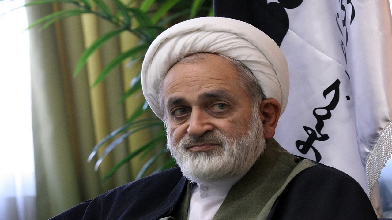 بعضی از جریانات سیاسی حرف‌های دشمنان ایران را بازگو می‌کنند