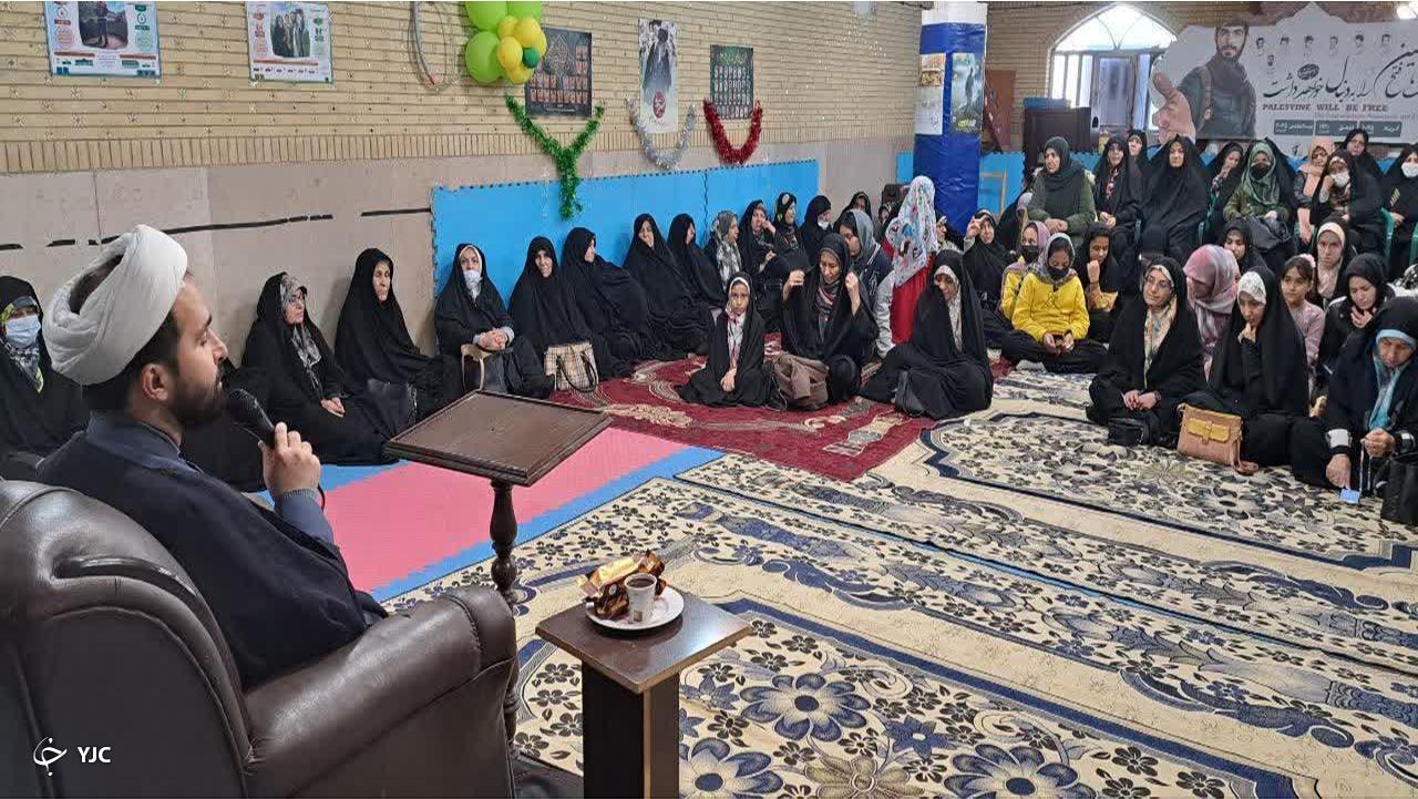 انقلاب اسلامی ریشه در بعثت، غدیر و عاشورا دارد