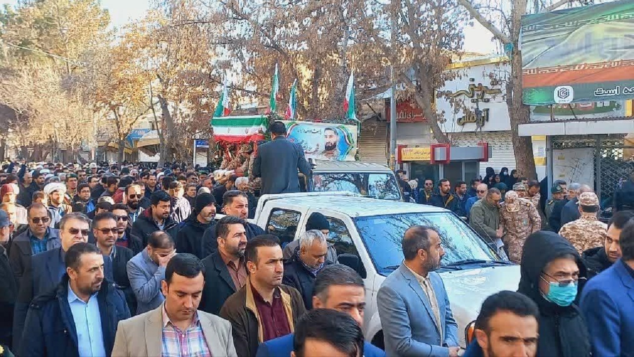 آیین تشییع پیکر شهید سید مرتضی حسینی در بجنورد