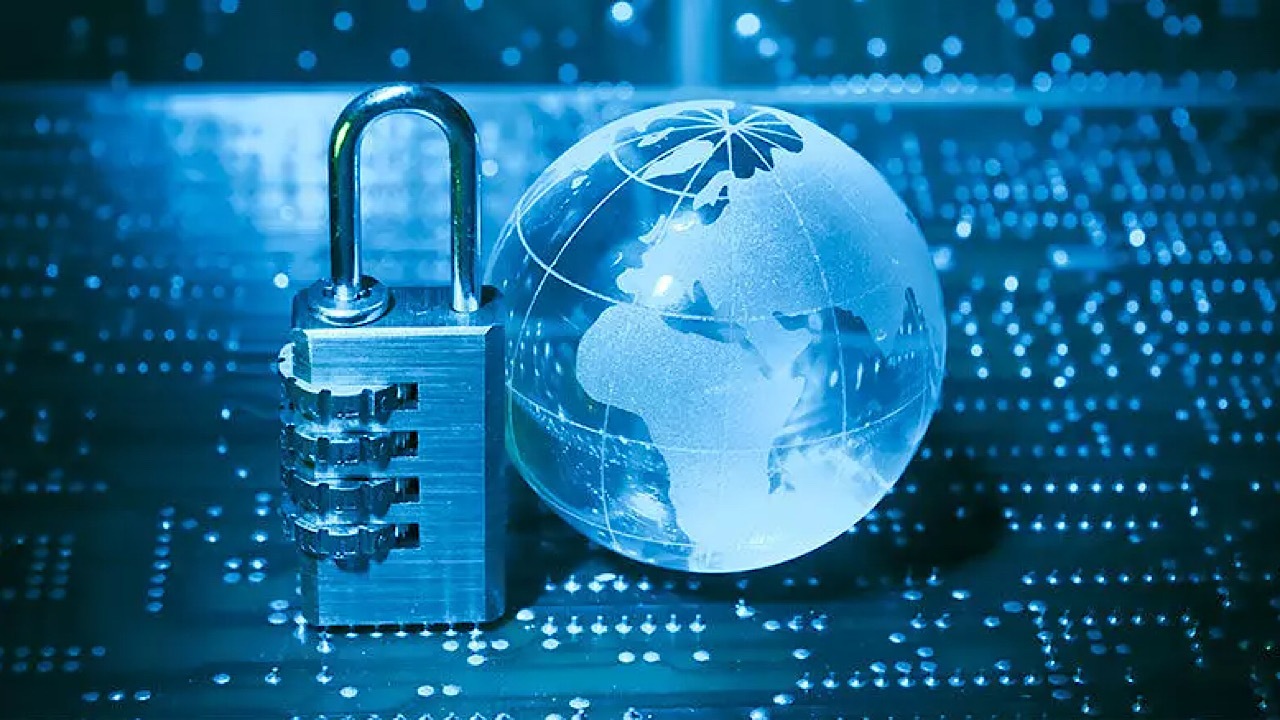 هیل: زیرساخت‌های حیاتی آمریکا در معرض خطر‌های امنیتی است