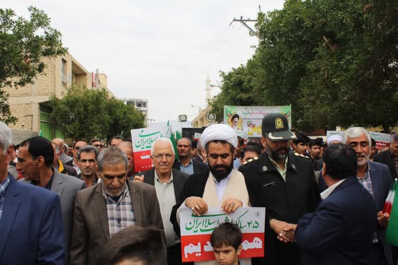 حضور روحانیون در 22 بهمن