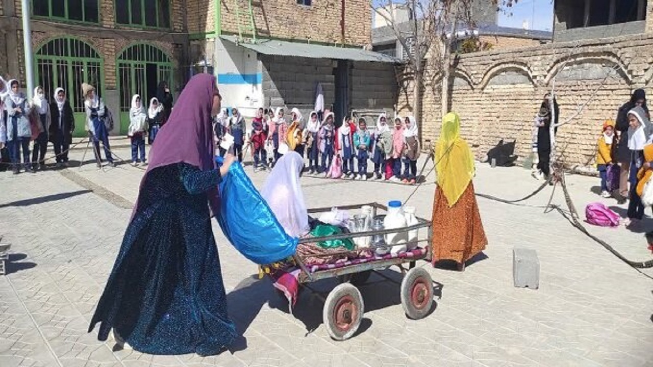اجرای نمایش میدانی ضامن در مدارس شهرستان لردگان