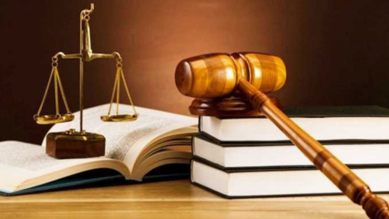 توزیع لباس بین دانش‌آموزان کم‌برخوردار به جای حبس