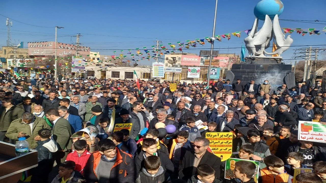 تصاویری از اجتماع گسترده ماهدشتی‌ها در مراسم ۲۲ بهمن