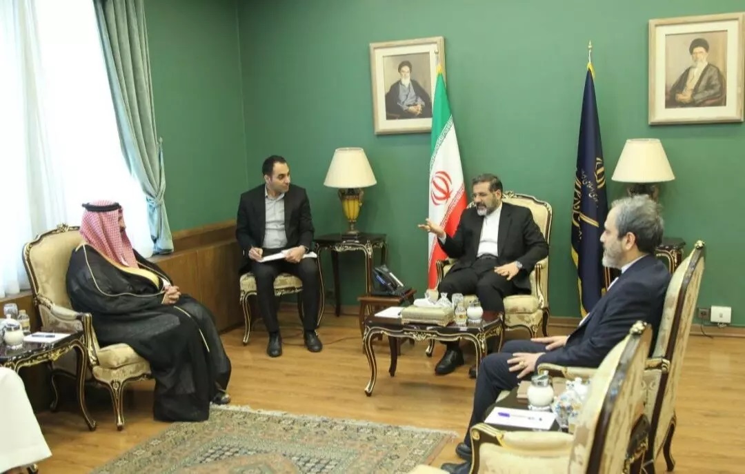 وزیر فرهنگ و سفیر عربستان