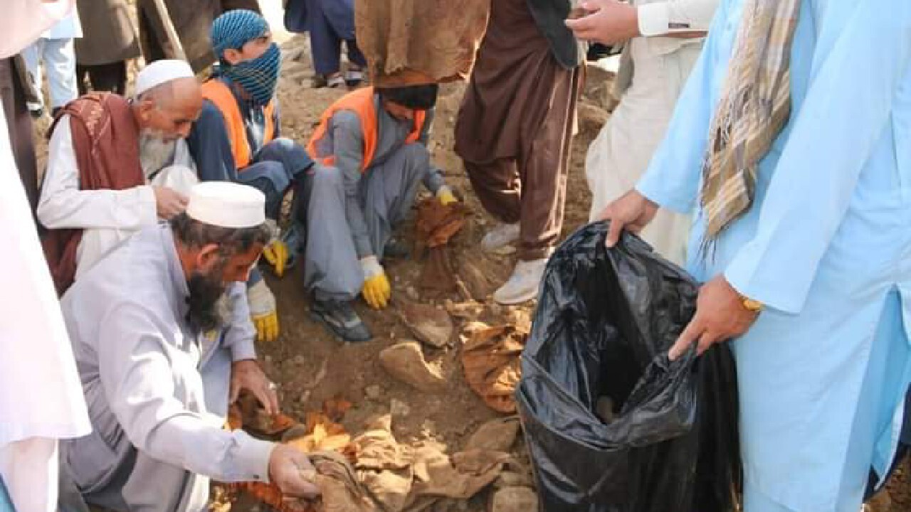 کشف گور دسته جمعی در خوست