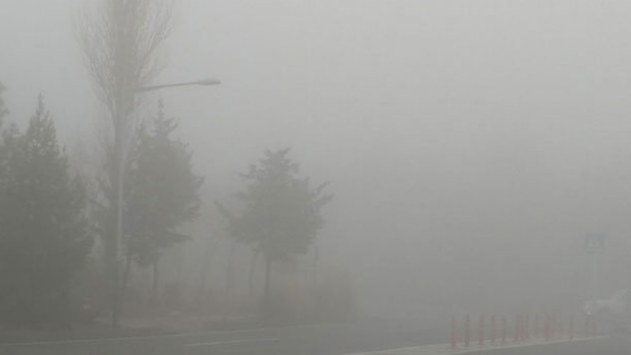 آسمان مه آلود در آبادان و خرمشهر