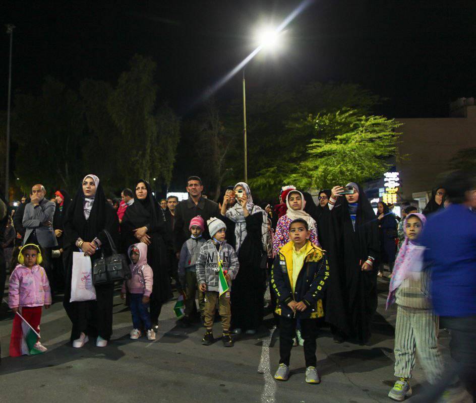 حضور کودکان در مراسم راهپیمایی 22 بهمن