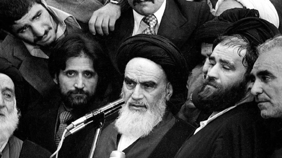 احیای استقلال ایران با انقلاب اسلامی + فیلم