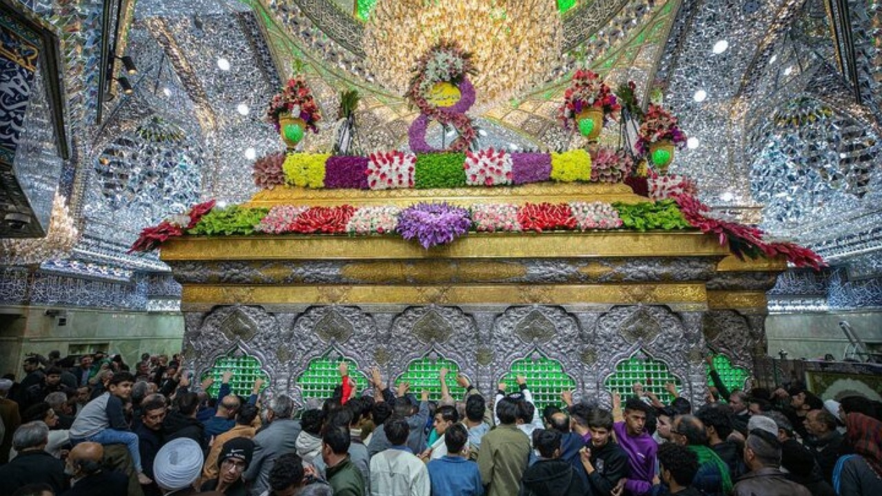 تزئین حرم مطهر امام حسین (ع) به مناسبت اعیاد شعبانیه