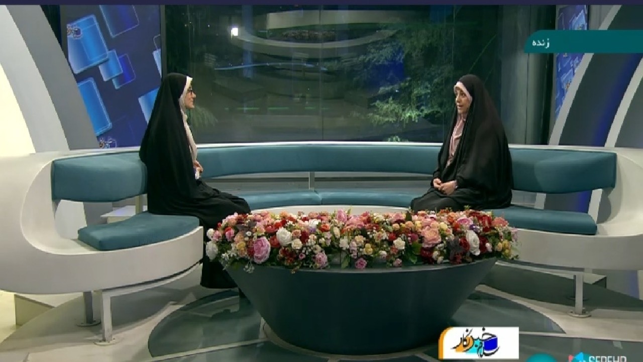 رونمایی از ۳۴ عنوان کتاب صوتی «نیمه پنهان ماه» در روایت فتح