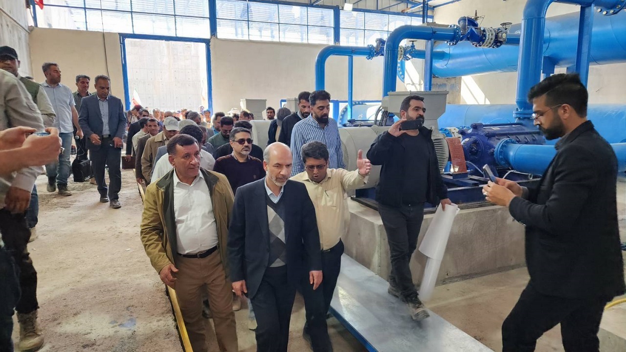 شیرین‌سازی ۱۰۰ هزار مترمکعب در طرح تامین آب اضطراری منطقه سیستان و زاهدان