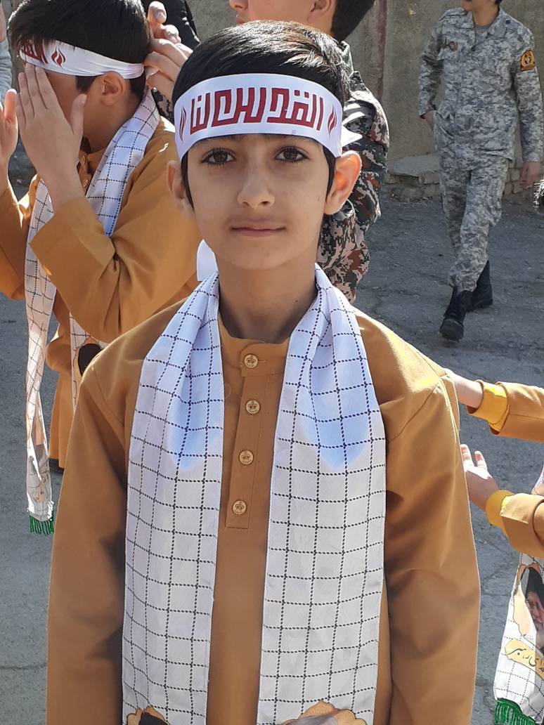 حضور کودکان در مراسم یوم الله 22 بهمن