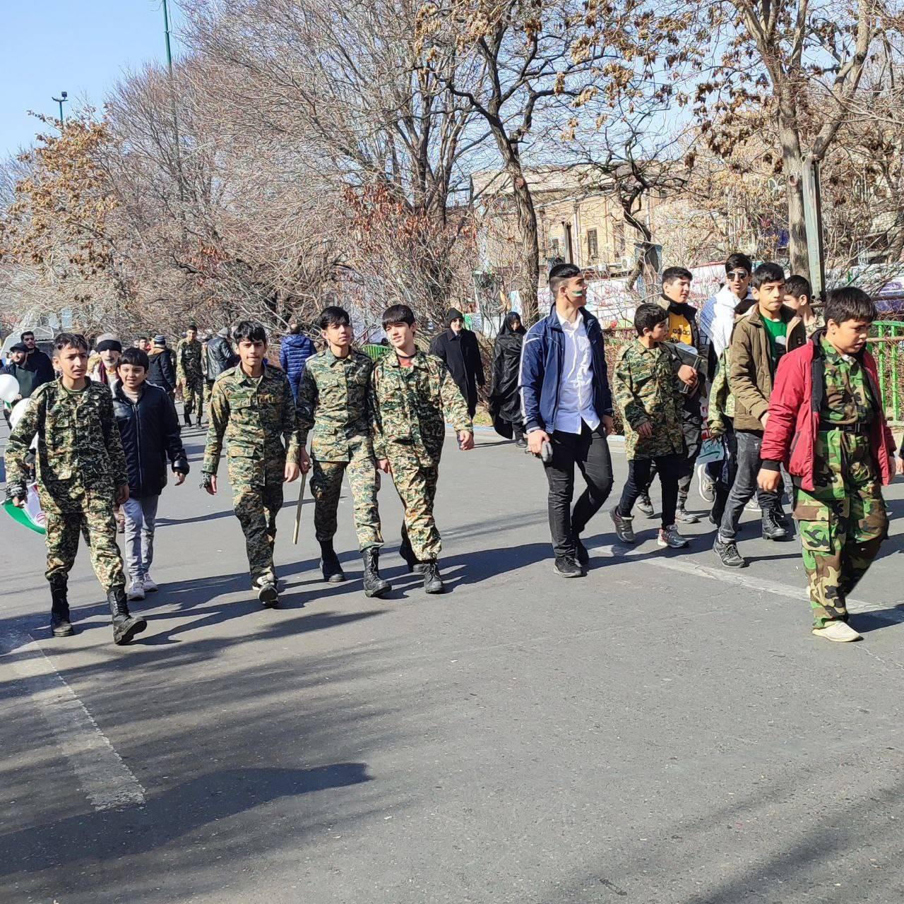 دانش آموزان بسیجی