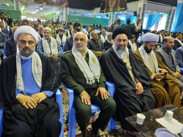 راه و رسم شهدا کور شدنی نیست