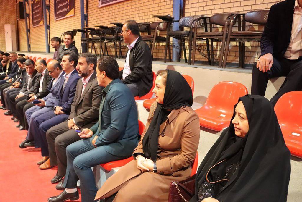برگزاری مسابقات قهرمانی آزاد تنیس روی میز جوانان پسر در لارستان