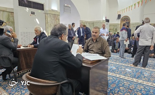 برپایی میز خدمت قضایی در امامزاده عبدالله بافق