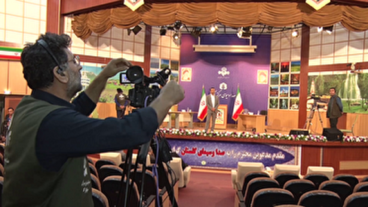 آغاز ضبط مناظره تلویزیونی نامزد‌های مجلس شورای اسلامی در گلستان + فیلم