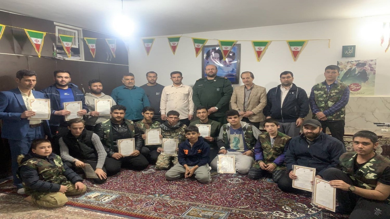 تجلیل از بسیجیان پاسدار به مناسبت اعیاد شعبانیه در روستای قشلاق جیتو + تصاویر