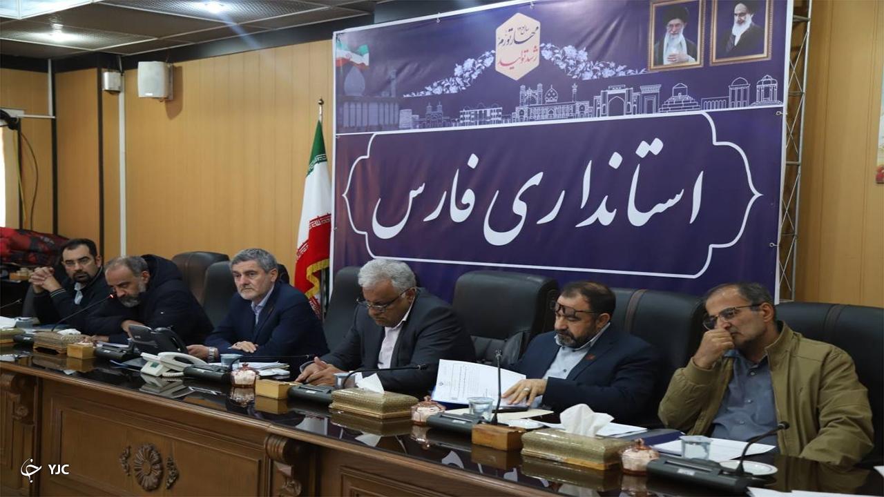 تاکید استاندار فارس بر تسریع حل مشکلات تعاونی‌های مسکن