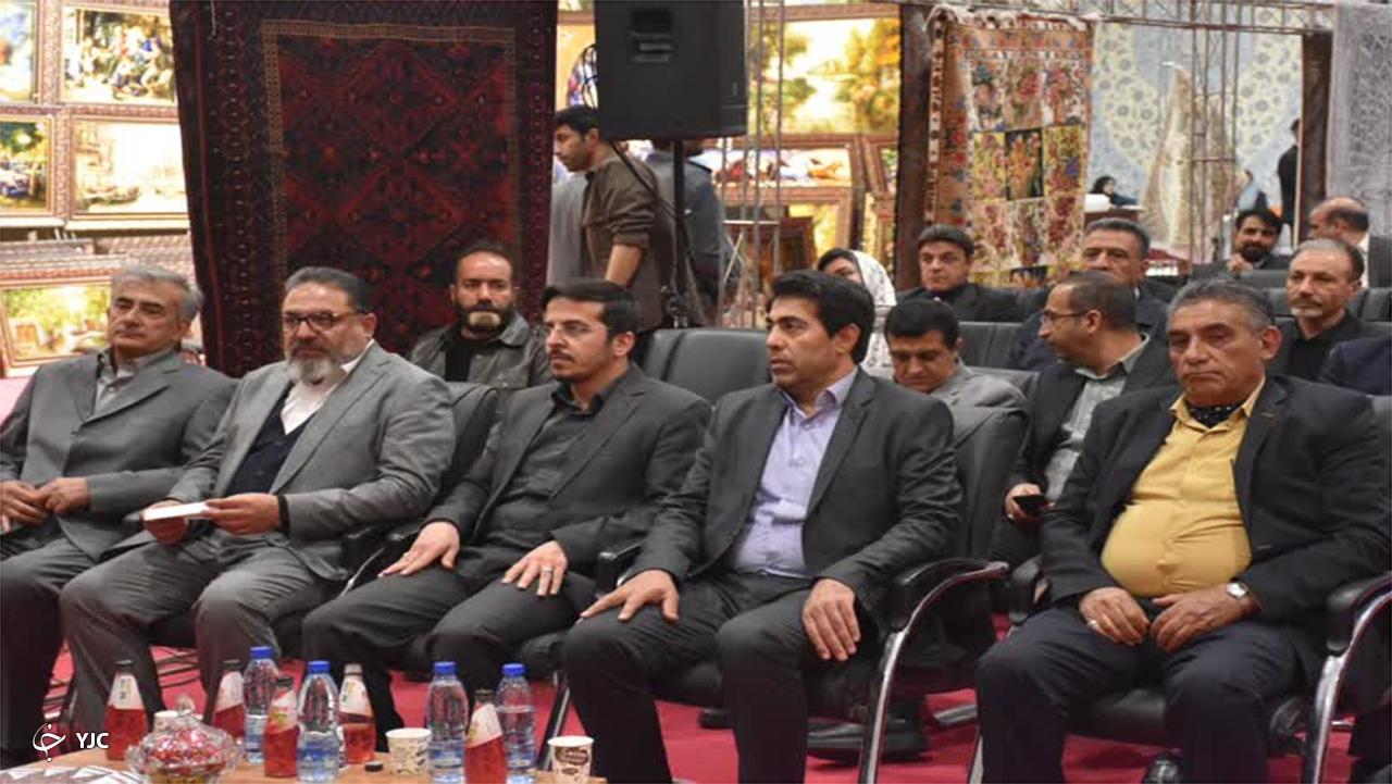 فرش دستباف ایرانی آمیزه‌ای از هنر و صنعت