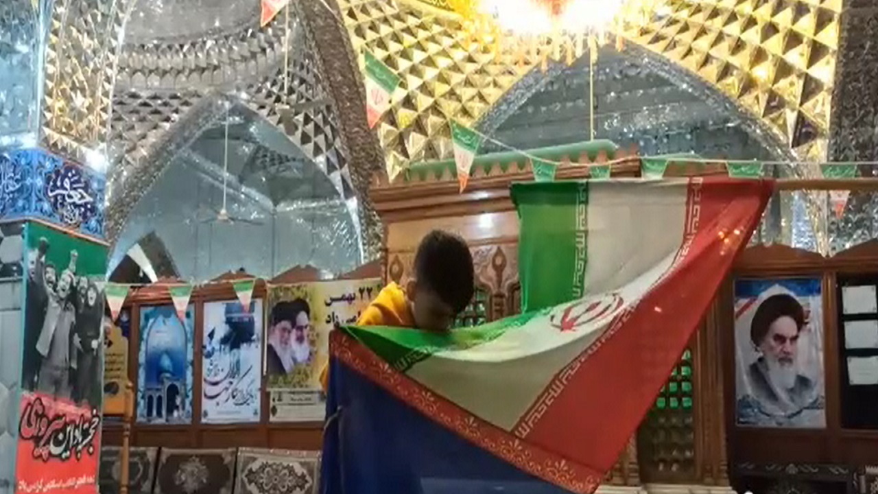 پیام تبریک دانش آموز کلاله‌ای به مناسبت ۴۵ سالگی انقلاب اسلامی + فیلم