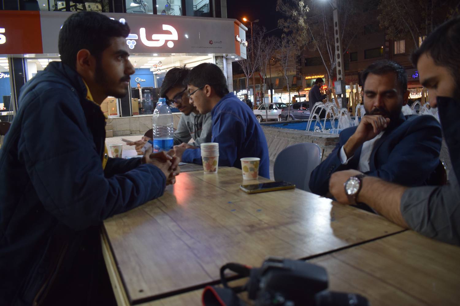 کافه گفتگو با موضوع انتخابات